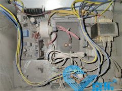 中央空調(diào)螺桿機(jī)組保養(yǎng)步驟 確?？照{(diào)穩(wěn)定運(yùn)行的必備知識(shí)